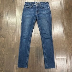 DL1961 Amanda Skinny Jeans size 24